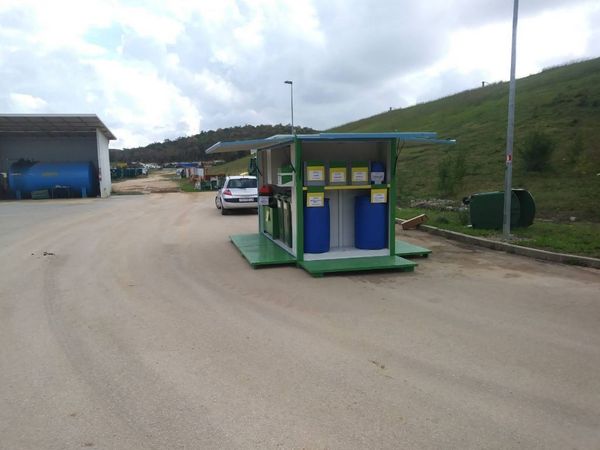 PRIKUPLJANJE OTPADA U MOBILNO RECIKLAŽNO DVORIŠTE NA PARKIRALIŠTU KOD OSNOVNE ŠKOLE DANA 01.06. i 02.06. 2023.  od 09- 17 sati